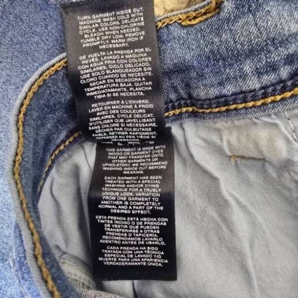 Curve Appeal Crop Capri Jeans Stretch Medium Wash Mid Rise Side Slits Sz 10/30 - Picture 8 of 10